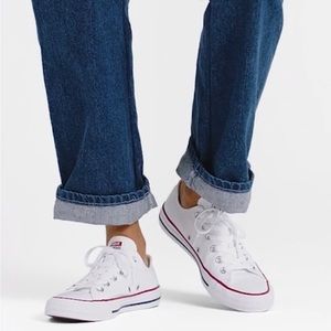 Chuck Taylor Converse All Star Classic Canvas low tops